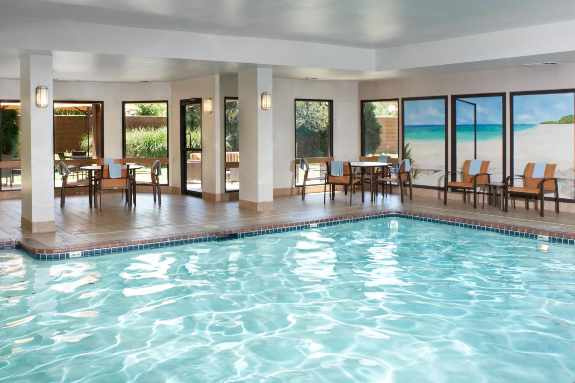 Courtyard Toledo Rossford/perrysburg 3*